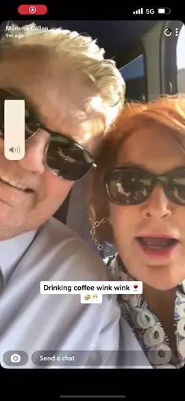 Screaming crying throwing up my parents are so cute. #ShowOffLandOFrost #fyp #parente #MomsofTikTok and yes my moms in my sisters group snap