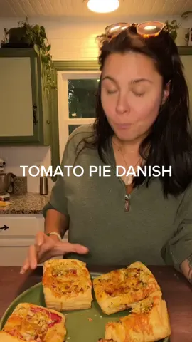 Tomato pie danish.