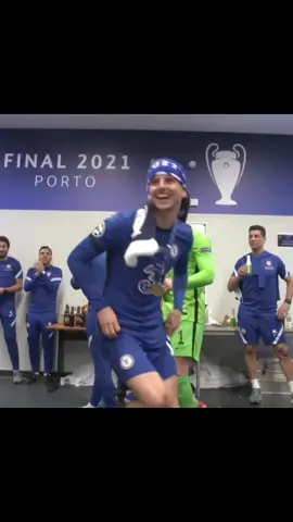 Ketika Mase jd penyanyi dressing room.. #masonmount#chelsea#ucl #GoyangOkky#gilmour#epl#fypシ