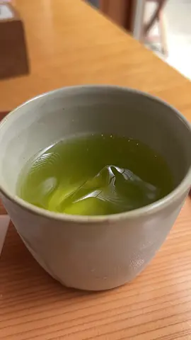 深蒸し茶🍵コクがある濃いお茶が好きな方におすすめ。Try  Fukamushicha/Fukamushi-sencha if you’re looking for full-bodied green tea. #緑茶 #日本茶 #深蒸し茶 #greentea #japanesetea #fukamushicha #japaneseculture