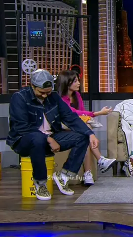 Coki anwar susah payah tahan tawa di TNS 😅😅