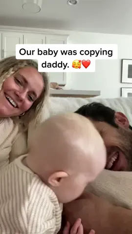 Family laughs what could be better 🥰😊 Coppying daddy ❤️