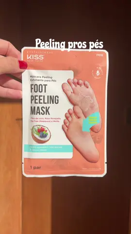 Essa máscara pros pés viralizou e eu tava doida pra testar aqui com vocês✨O que acharam do resultado? #testandotruques #dicadebeleza #peeling #testandoprodutos @kissnybrasil