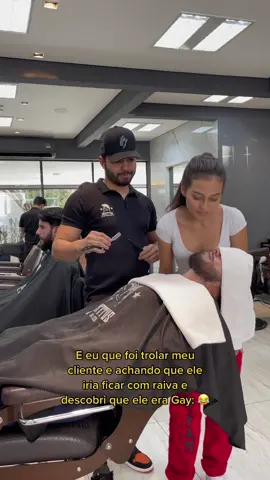 Por essa nem a namorada dele esperava! 😂.  #viral #barberaria #fyp #fy @Sidney Júnior 