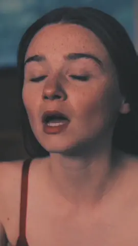 Pide tu canción favorita en los comentarios🌈💞 #ly #lyrics #fyp #viral #traducciones #foryoupage #jamesalyssa #theendofthefxxxingworld #sanlucas #kevinkaarl