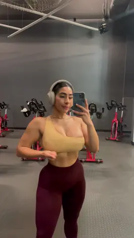 Training shoulders  >>>> 