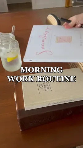 a morning in the life of a ceo ✨💖🤍 #ceomorningroutine #entreprenuermotivation #morningroutinewithme #ceoofmarketing #tipsdemarketingdigital 