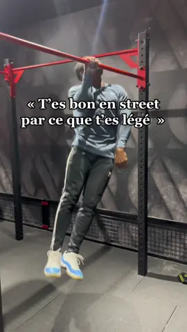 Aucun rapport #fitnessmotivation #pullup #streetworkout #tropfort 