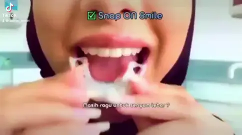 Gigi palsu bisa utk makan, membuat gigi kamu semakin bagus, putih, ideal, bikin perfect kalau senyum. Tinggal di gigit. 👍   Keunggulan Produk : ✅Membuat gigi putih instant ✅Menutupi gigi yang bolong dan keropos ✅Bisa dipakai utk makan ✅Bisa dipakai mengigit ✅Pasti PAS dengan ukuran Rahang + mulut setiap orang ✅Mudah di lepas pasang ✅Original  Sudah dipakai lebih dari RIBUAN orang di Indonesia, Asia, dan Barat lho 🥰  Ok aku mau order / tanya tanya lebih lanjut, silakan chat ke WA  kita di :  Admin 1 : 0882-9523-2158 Admin 2 : 0838-7709-7407  . . Bisa bayar di rumah / tempat 🙏😊👍 #gigipalsu #gigipalsulepasan #veneergigi #snaponsmile 