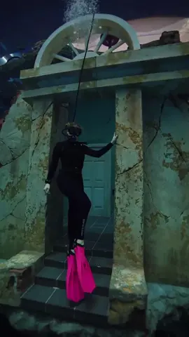 ديب دايف دبي.. تجربة غوص استثنائية على عمق 60 مترًا 😎#Dubai #دبي #السياحة_في_دبي  #travel #اكسبلور @Deep Dive Dubai