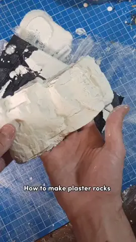 Como hacer sus Piedras de yeso 😎 #pintarminiaturas #hobby #mini #dungeonsanddragons #diorama #maquetas #dnd #rock 