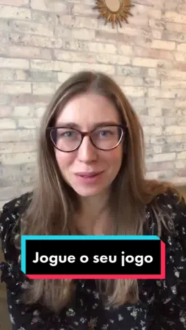 Aquele lembrete de que o seu dia vai chegar. Será no seu tempo, no seu momento. ❤️ . E esse momento é diferente para cada uma de nós, pois temos histórias e desafios únicos. . Eu te garanto isso se você tiver clareza do que deseja e fome para continuar até chegar lá. . Bora!