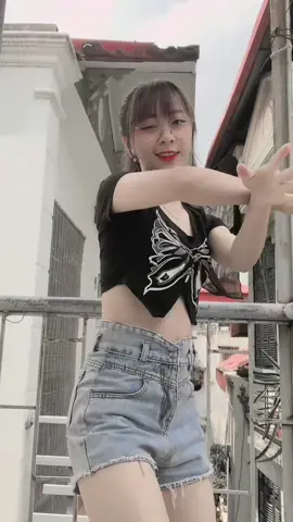 Thuý Hằng đã thêm một video mới #hangkiu01 #trending #girls 