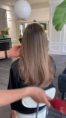 Details #haircolor #tiktok  • • #hair #hairvideos #viral #mood #balayage #ombre #Love #beautiful #hairdresser #parrucchiere #milano #instagood #instadaily #caramel