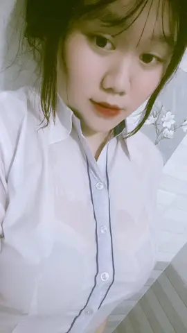 ngày nào đi học cũng mưa 😌