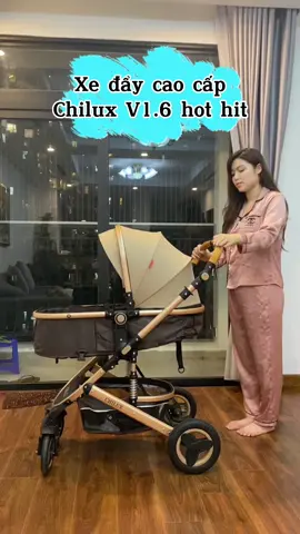 Xe đẩy sang chảnh như con cá cảnh 😍