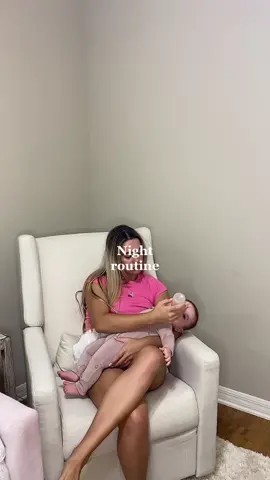 Been starting our night routine a lot earlier and it’s very helpful👍🏻 #nightroutine #sahm #routineaesthetic #DrPepperTuitionContest #ChewTheVibes #MomsofTikTok #firsttimemom #youngmom #mommysgirl #florida #Lifestyle #realistic #productive #family #CleanTok 