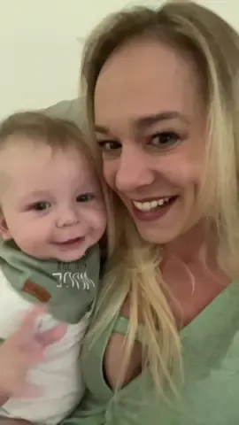 He also thinks it’s funny when I wipe his hands😂  #MomsofTikTok#8monthsold#teething#teefers#happybaby 