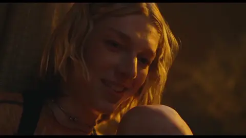 única vez q gostei do elliot 👍🏾 #xeditxz #hunterschafer #julesvaughn #euphoria #fyp 