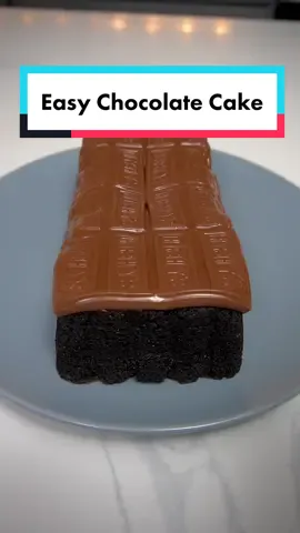 This is the easiest chocolate cake you’ll ever make 🎂 #fypシ #cake #chocolate #chocolatecake #EasyRecipe #desserts #oreos #FoodTok #patrickzeinali 