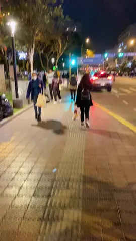 After work #irl #irlstream #city #street #nightcity #citywalk #walk #streetview #nightviews #night #nightcity #lima #miraflores 