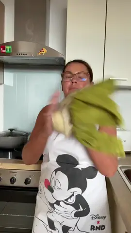 Głodna nastolatka #dc #viral #fyp #dlaciebie 