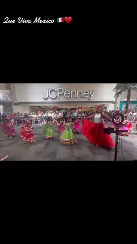 Evento de el Mes de la Hispanidad, y nuestra mini dancer representando a Mexico 🇲🇽♥️ #mexicodance #dancestudiomiami #miamidancer #kidsdancing #kidsoftiktok #mexicodancechallenge #gigisdanceacademy #dancestudiohialeah #fyp #fypage #fypシ #dance #dancers #dancing #dancechallenge 