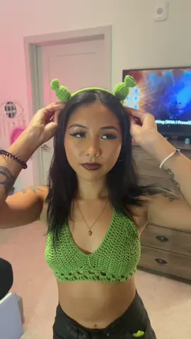 you better shrek yourself before you wreck yourself @iiicyiiivy #SephoraConcealers #BigInkEnergy #DrPepperTuitionContest #shrekrave #rave #fyp 