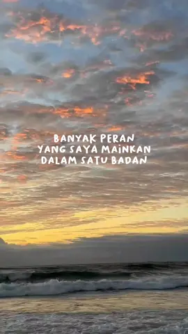 siang ketawa malamnya mau nangis