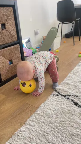 Love watching her walk 🥹❤️ #mumsoftiktok #babygirl 