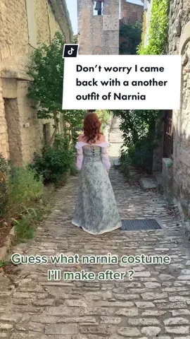 Susan’s outfit is finished but another outfit inspired by Narnia arrives if you want to see her subscribe 🥰🗡🦁 #narnia #susanpevensie #costume #aesthetic #handmade #stylist #modelist #cosplay 