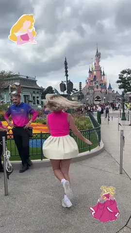 Outfits I wore to Disneyland ✨✨ #fyp #viral #disney #disneyland #disneylandparis 
