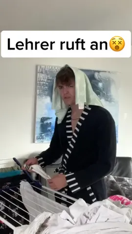 Hat euer lehrer schonmal bei euch angerufen?😵wie würdet ihr reagieren ?😅 #foryou #fyp #viral #lewinray 