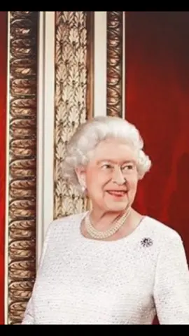 #queen #queenelizabeth #dress 