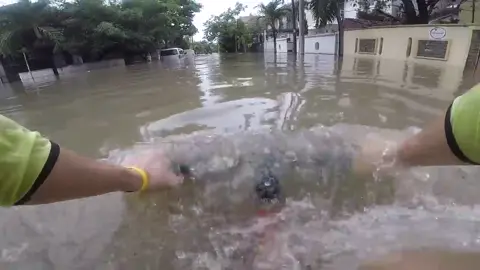 Incredible#underwater biking #stamina #endurance #physicaltraining #deepwater #bikeride #gopro #extremesports #motivation #legworkout #legworkouts