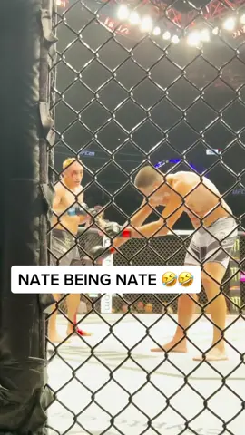 #NateDiaz really took breaks during his fight against #TonyFerguson 🤣 #UFC #ufc279 #sportstiktok #lol 