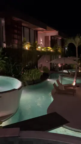 📍Beyond Bayou, Seminyak, Bali #bali #travel #seminyak #indonesia #holiday #Summer #hotel #villa #luxury #night #pool #swim 