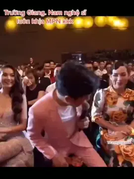 Đêm nhạc trao giải Pops Awards 2017..h chỉ còn là kỉ niệm❤❤❤ #quynhtrang0110 #fcquynhtrang #quynhtrang #xhuongtiktok #phinhung #nhonhung #truonggiang #quynhkim20 #fyp