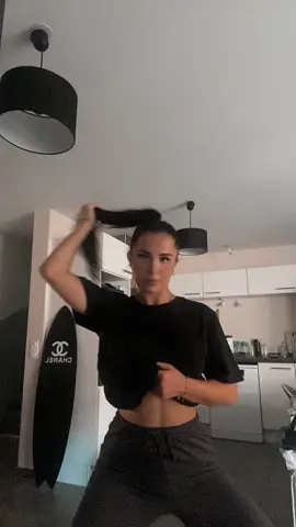 bon j’arrive pas à retenir cette choré dc @yvatuspam @aaliyahandria 