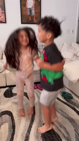 Our whole family loves @yumi ❤️ #yumipartner #supplements #multivitamin #vitamin #antioxidants #multivitamins #nutrients #supplement #parents #family #parenting #parent #parenthood #foryou #fyp #tiktok 