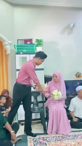 Salahhh tak boleh duduk situ lagi😂😂 #malaysianupdate #videoviral #fyp