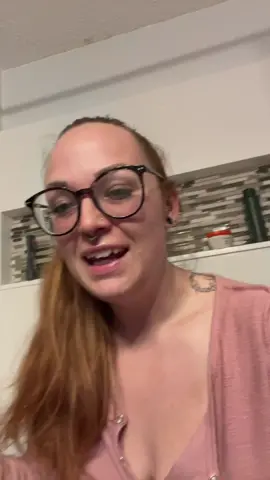 #greenscreenvideo my body isn’t what it used to be, but it can still do some pretty incredible things #FYP #foryoupage #bodypositivity #mybodyisart #mybodyconfidence #polefitness #celebrateyourbody 