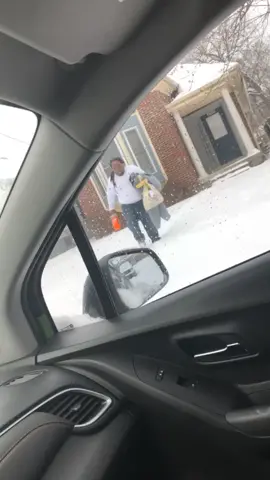 Dawg 🤣🤣🤣🤣🤣🤣🤣 this video never gets old !! My brother will never stop hearing about this .   #fyp #foryoupage #slipandfall #snowfall #bigbrother #louisvillekentucky #crackintfup #funnyasf #funnytiktokvideos 