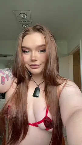 Bit of a funny one 🫣🤪 Bikini / fake body. 
