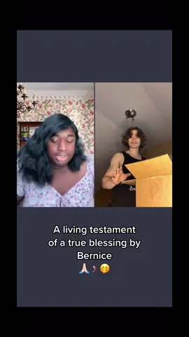 Who’s coming to get theirs? It comes with a free bucket of hot sauce.  #fyp #foryou #foryoupage #viral 