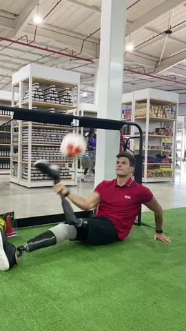 Nadie me gana🤷🏼‍♂️😂 #amputee #amputeelife #ballislife #foryou 