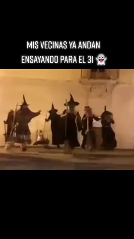 Ya se siente halloween 👻... Sígueme para mas contenido 😊 #halloween #lasbrujas #armonia10 #Cumbia #zonadeterror #viral #fyp #fypp #piura #peru 