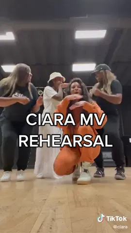 ✨Stream @Ciara & @Summer Walker NEW SONG 9/30 🫶🏾 Choreo: by us! Join the #bettathangschallenge #bettathangs #ciara #summerwalker