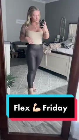 Flex Friday weight loss edition 🤩 #howdoesthisturnintothis #weightloss #myfitnessjourney #workhard #flexfriday #weightlosstrasformation #flashbackfriday #GymTok #fyp #viral #yougitthis #thic #gains #fitmom #fitover40 #womenshealth 