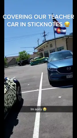 covering our teachers car in 10,000 sticky notes 😂 ##viralvideo##foryoupage##fyp##fypシ##prankchallenge